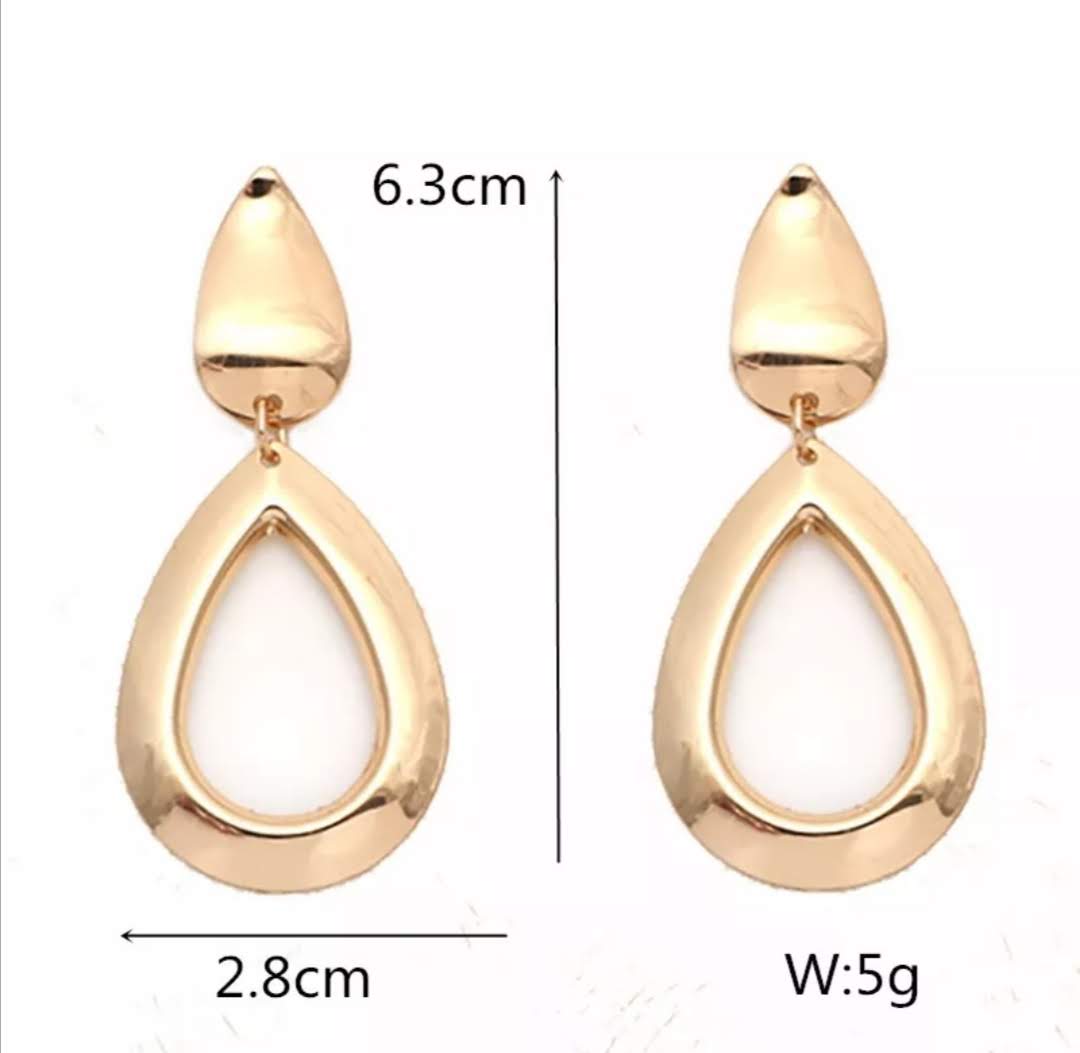 Módní lehké náušnice