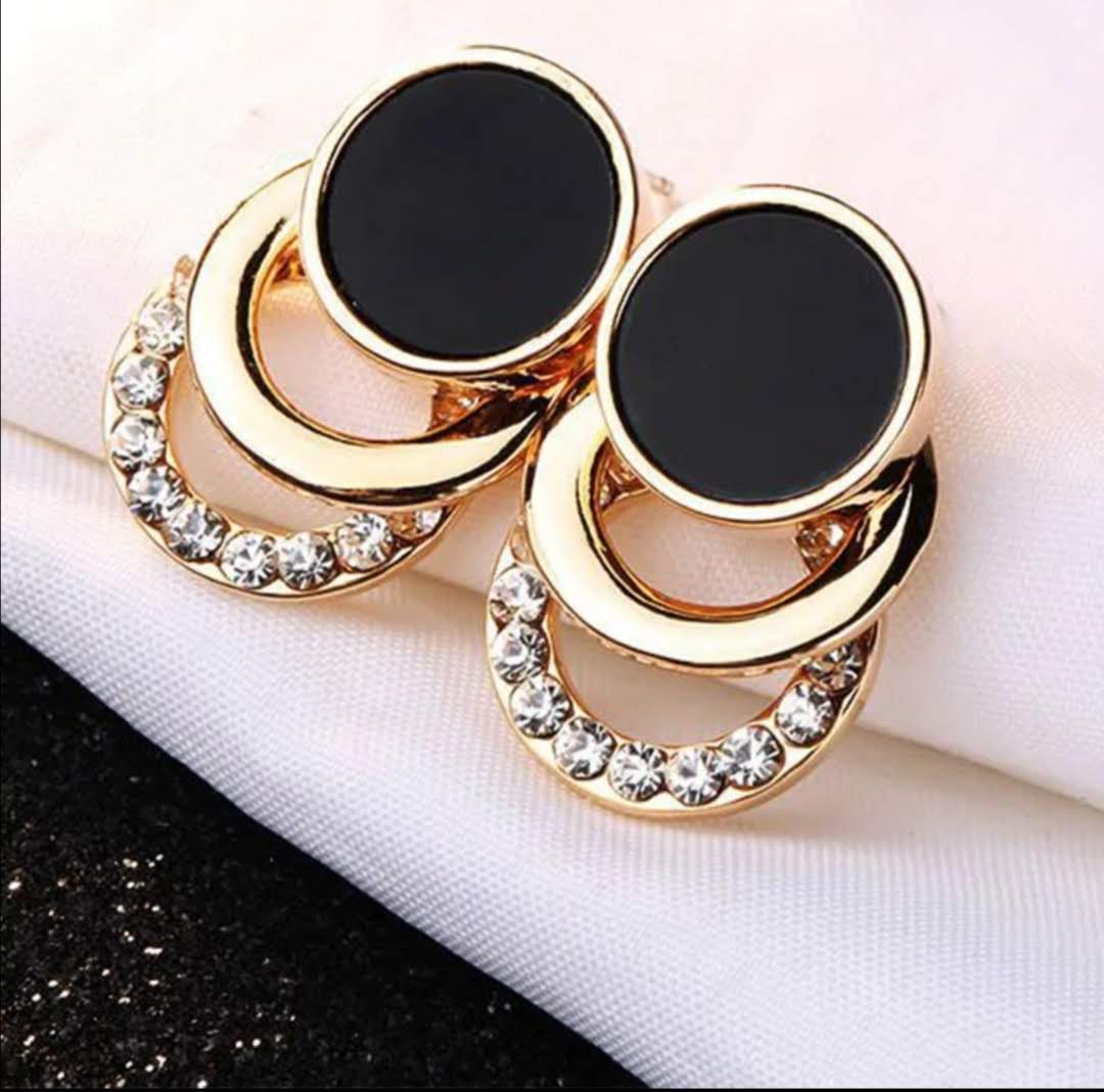 Decentní jemné náušnice  2,3 cm