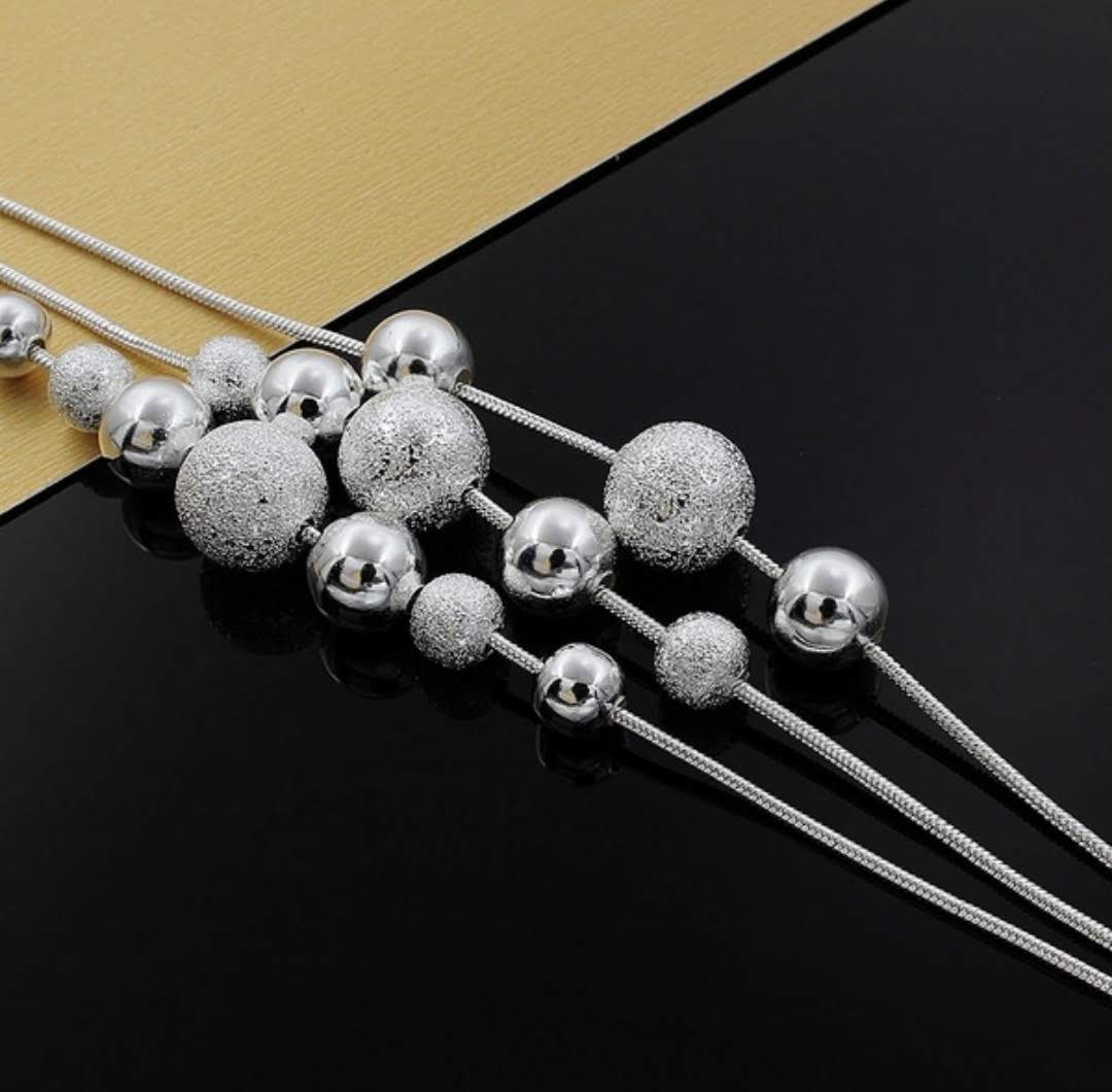 Náhrdelník s pískovými korálky