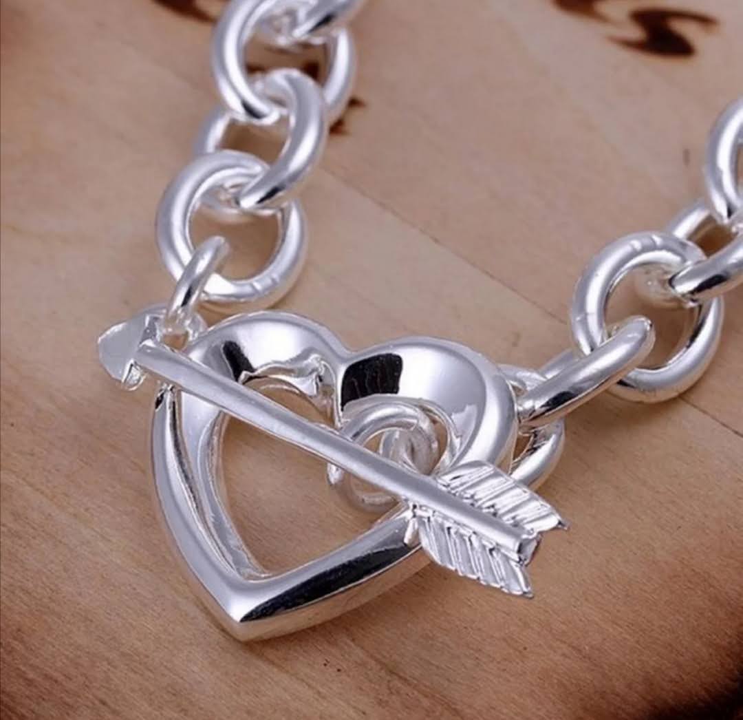 Řetízkový náramek srdce a šíp