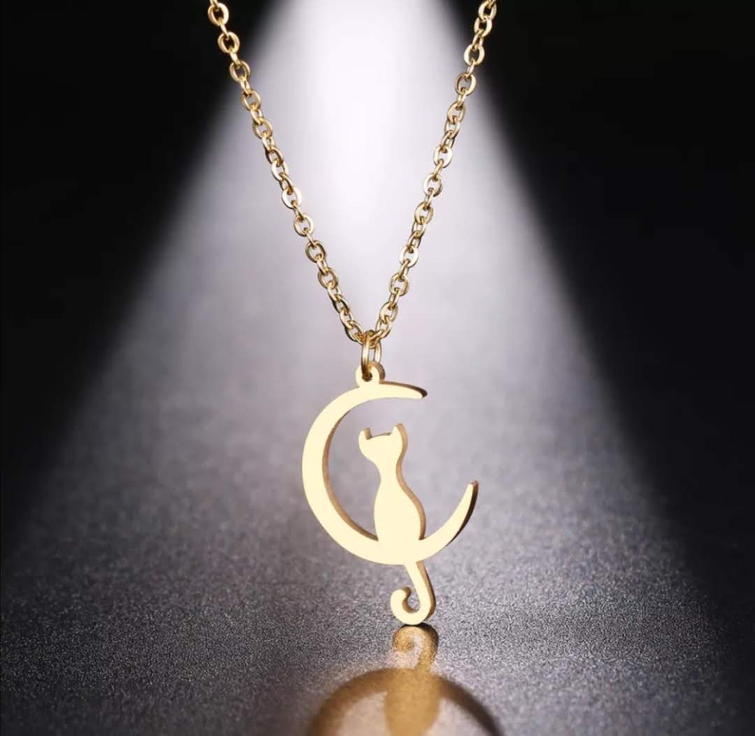 Řetízek s přívěskem kočka na měsíci