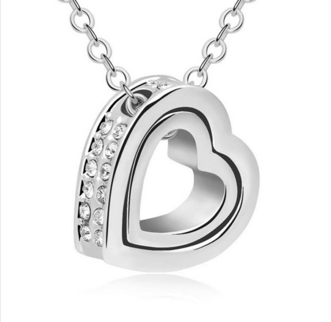 Řetízek s přívěskem srdce v srdci