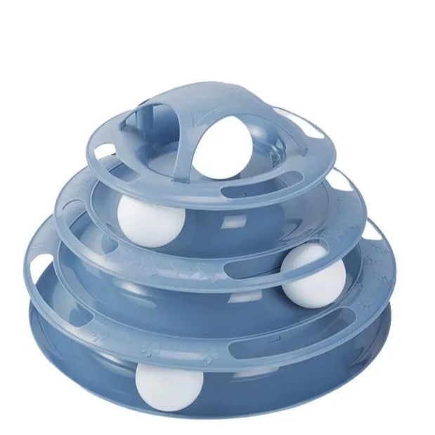 Čtyřpatrová koulodráha pro kočky