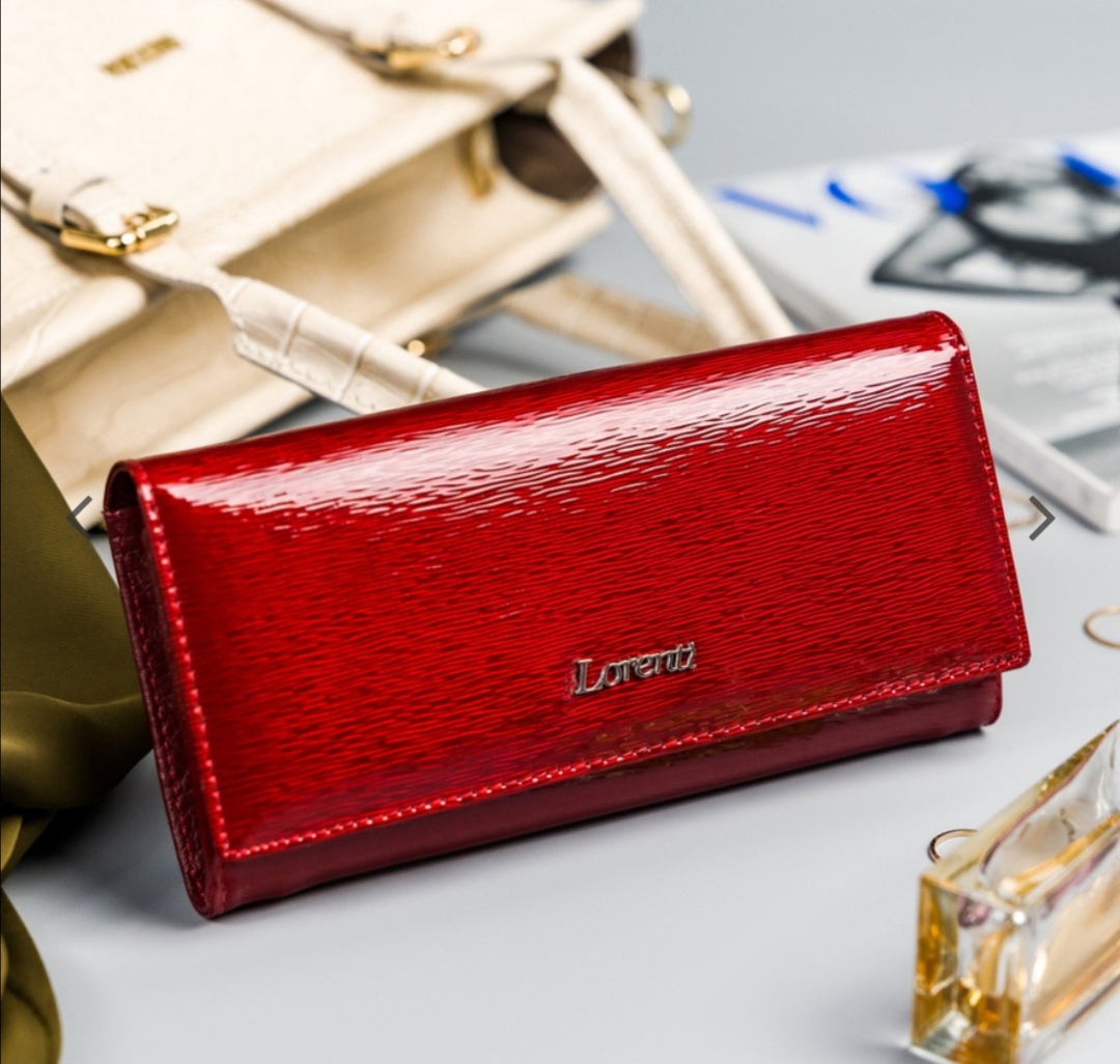 Podlouhlá kožená dámská peněženka Lorenti lakovaná červená
