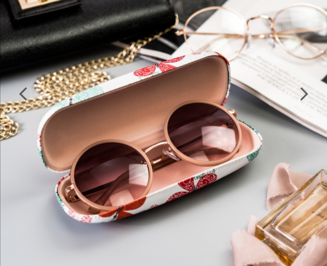 Pevné pouzdro na brýle s potiskem motýlů Cavaldi 