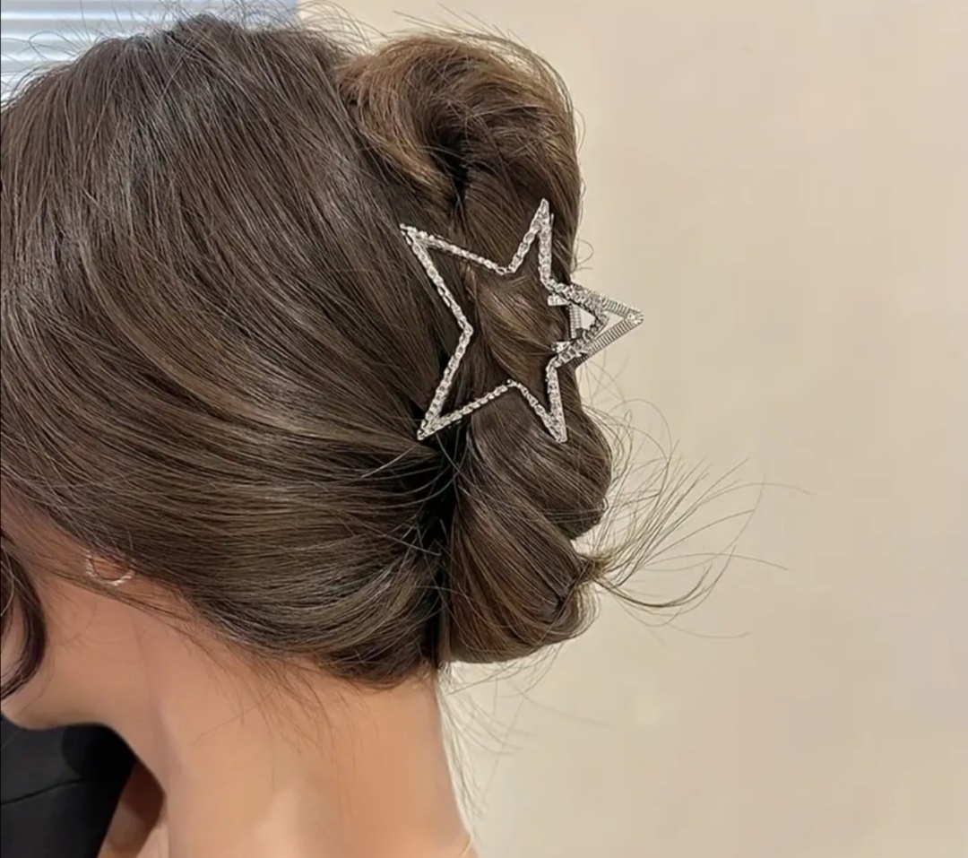 Kovový vlasový skřipec ve tvaru hvězdy 