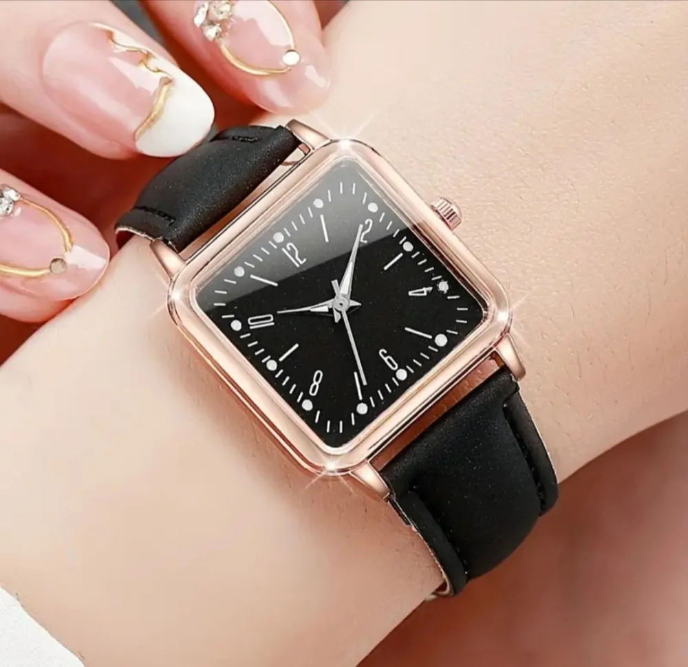 Jednoduché dámské hodinky s hranatým ciferníkemm