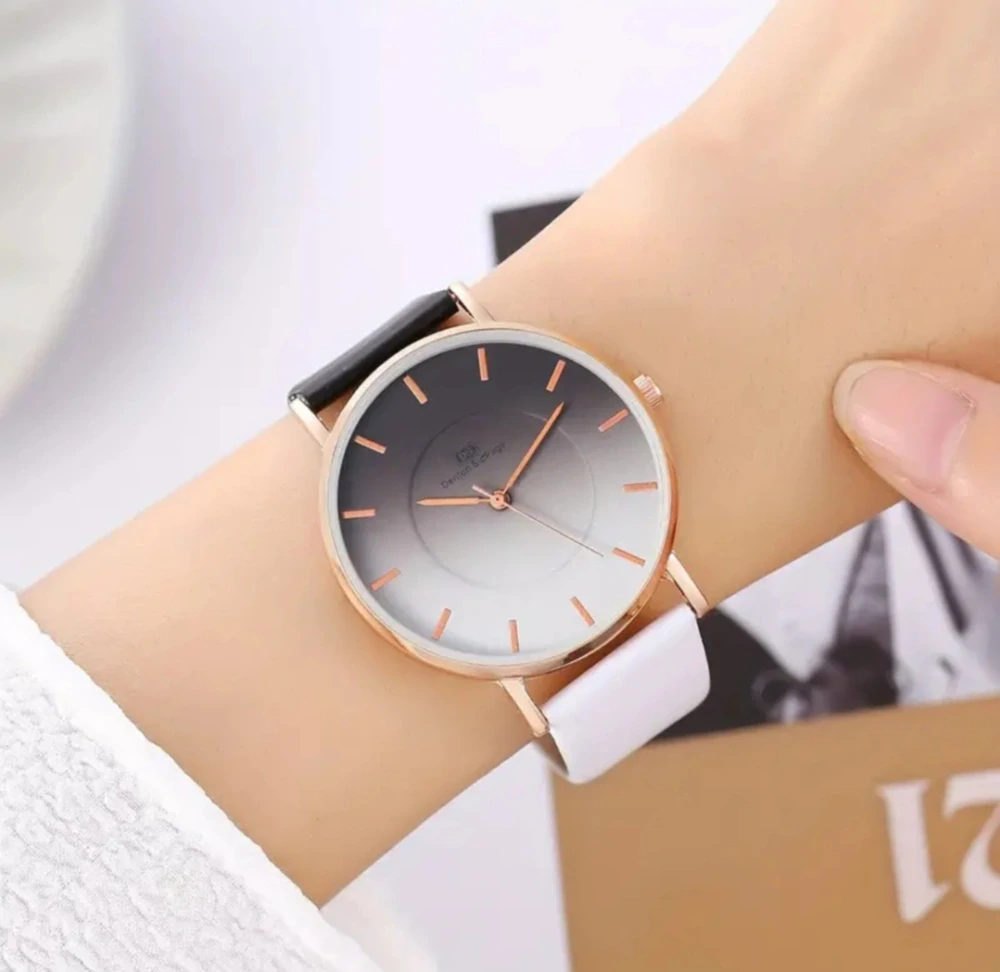 Módní dámské dvoubarevné hodinky bílo černé 