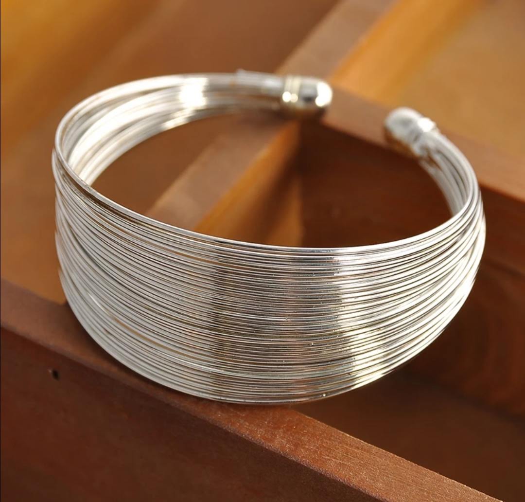 Vícevrstvý náramek na ruku pro ženy