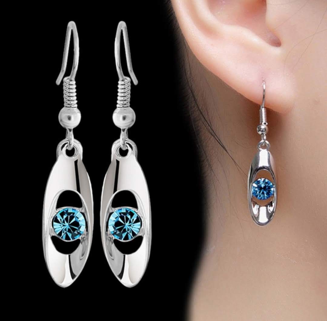 Módní krásné náušnice