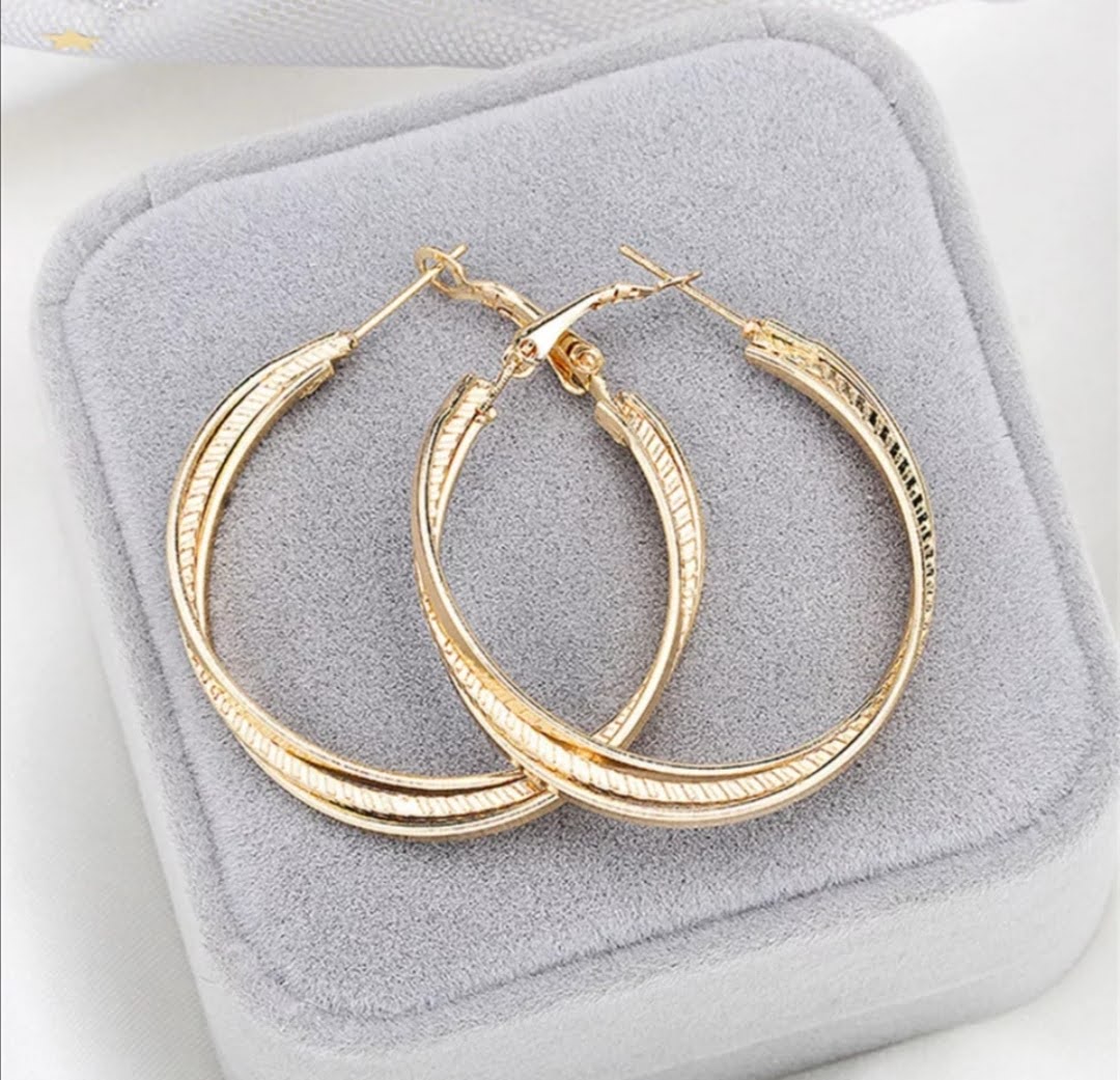 Krásné dámské kruhy 4 cm