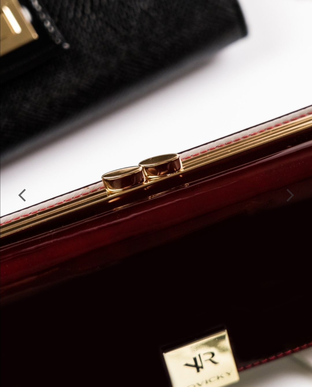 Prostorná dámská kožená lakovaná peněženka Rovicky vínová 