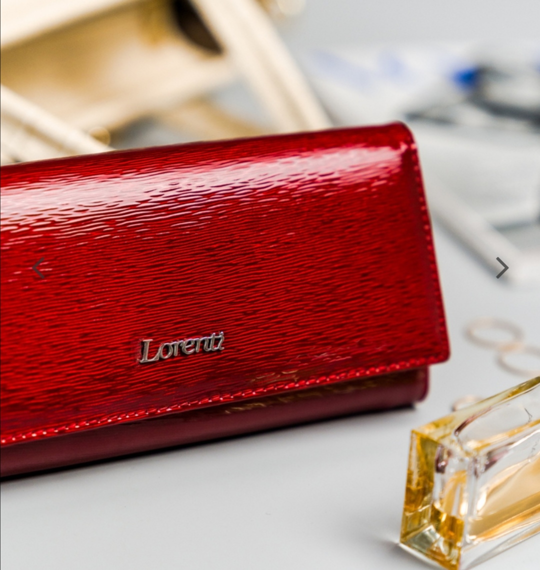 Podlouhlá kožená dámská peněženka Lorenti lakovaná červená