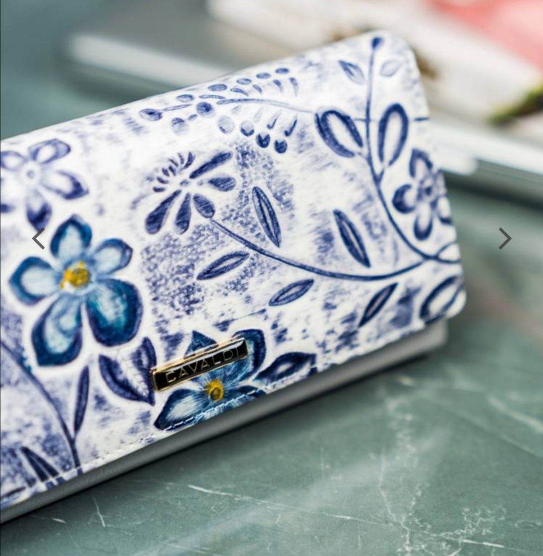 Elegantní dámská peněženka Cavaldi s květinovým vzorem 