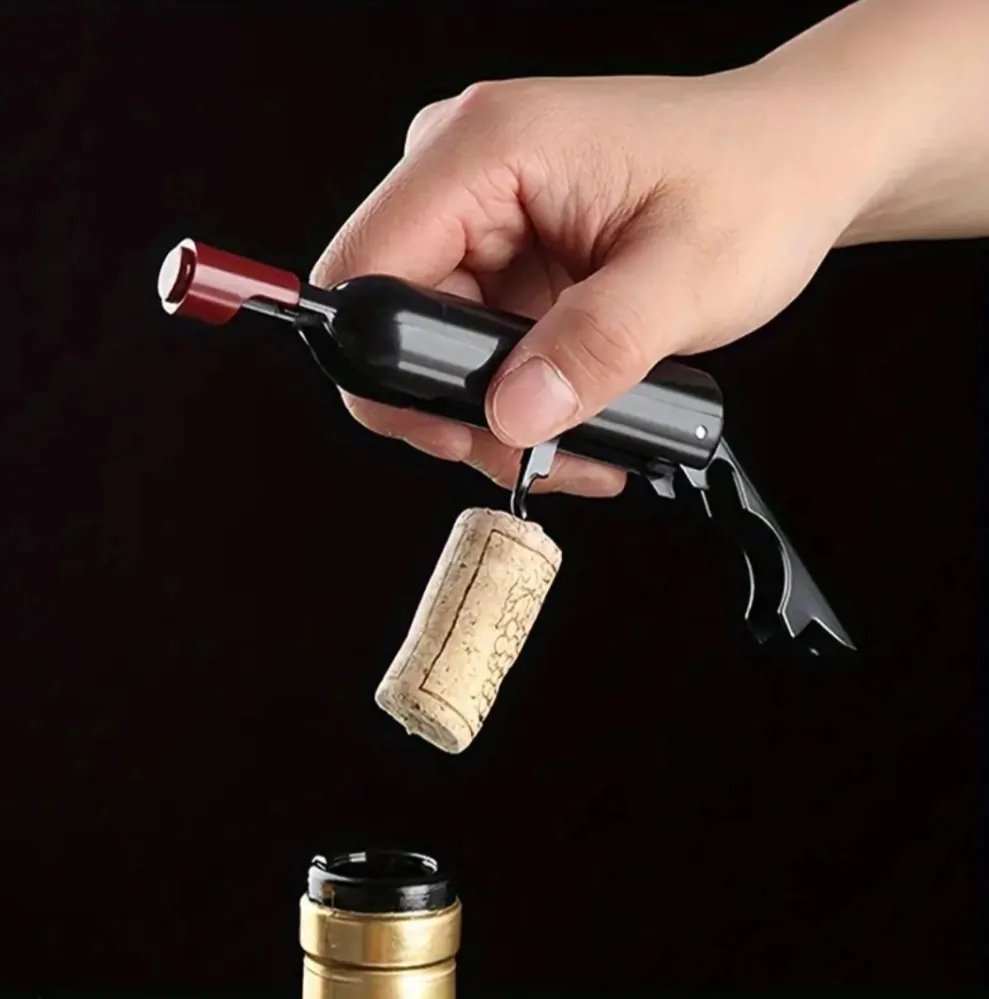 Otvírák lahví ve tvaru lahve vína s vývrtkou a magnetem 