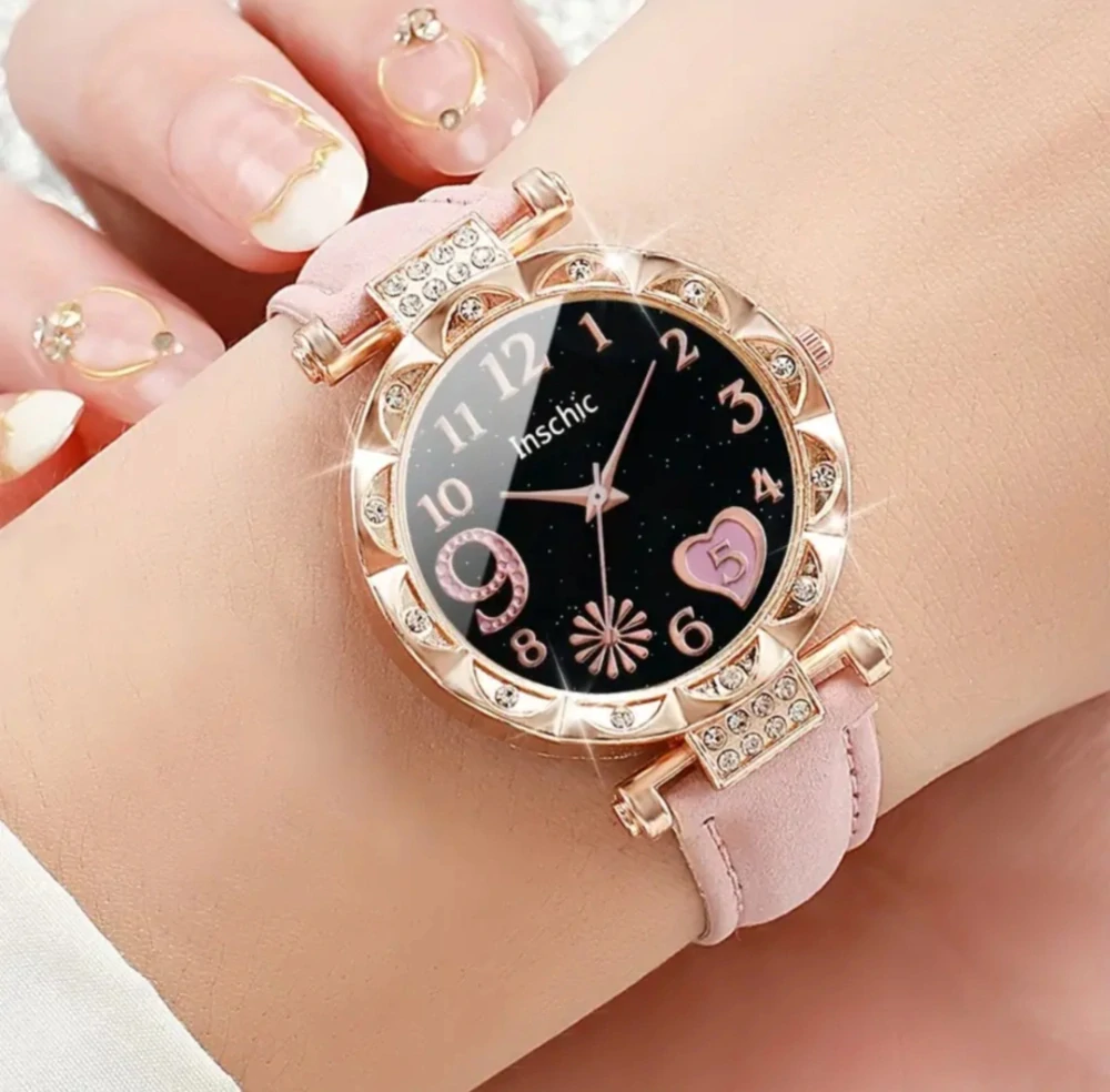 Módní dámské hodinky se srdíčkem ve třech barevných variantách 