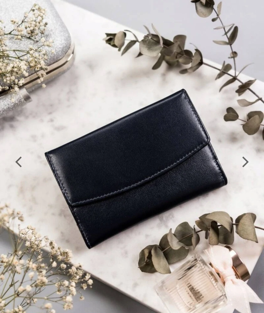 Střední dámská kožená peněženka Rovicky v modré barvě 