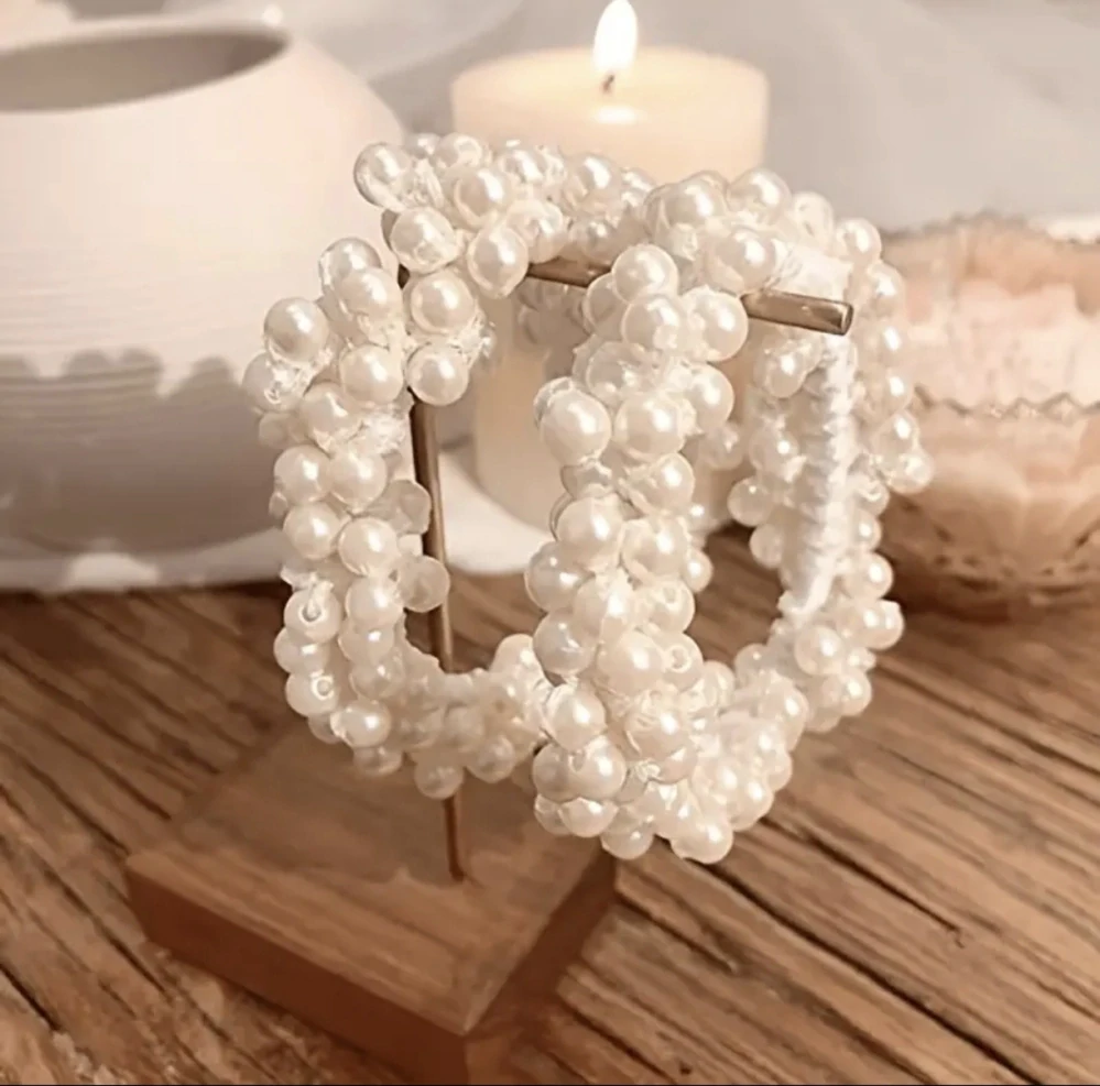 Sada 3 perlových gumiček v bílé barvě 