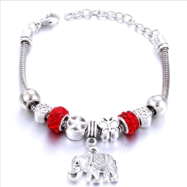 Krásný módní náramek s přívěsky a slonem