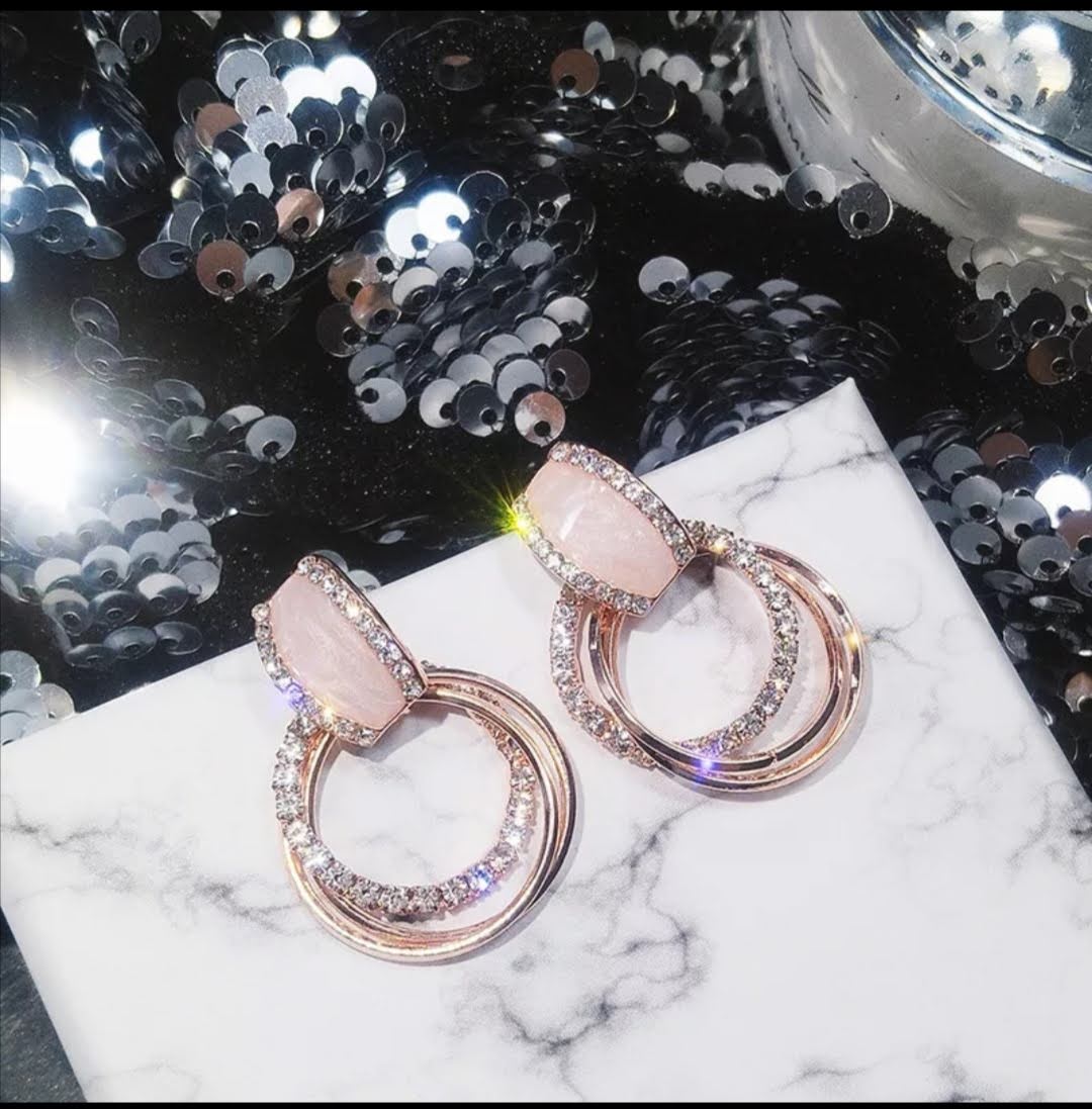 Krásné večerní náušnice kroužky