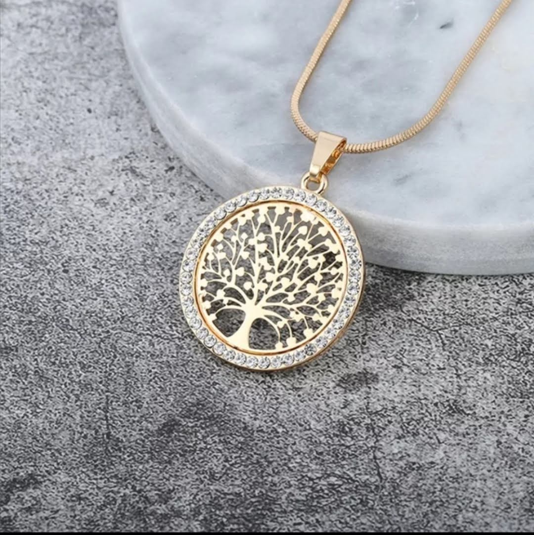 Řetízek s přívěskem strom života