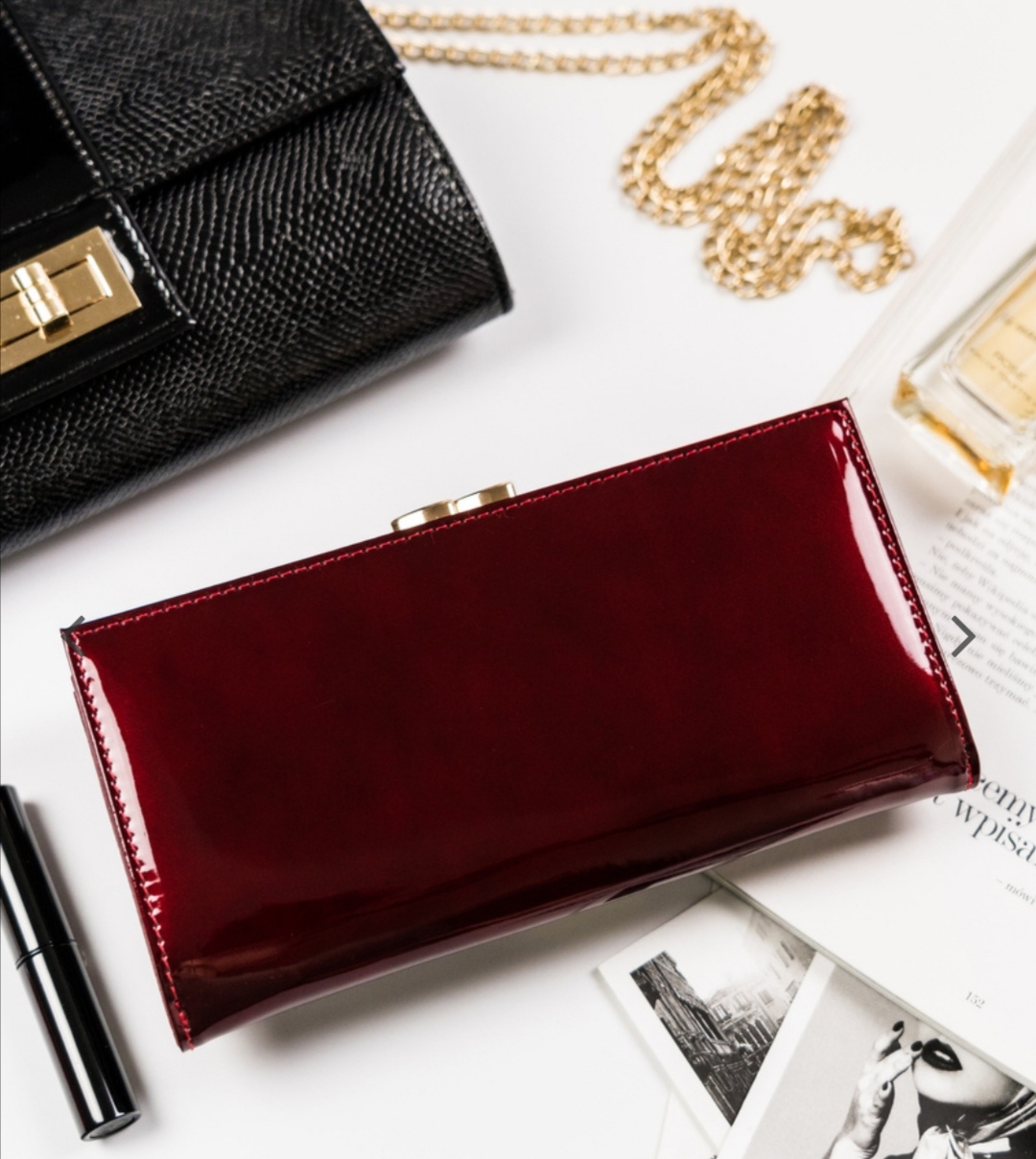 Prostorná dámská kožená lakovaná peněženka Rovicky vínová 