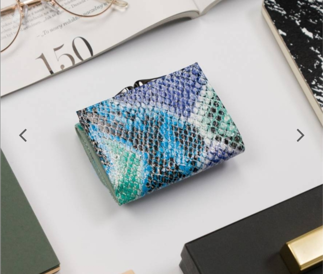 Malá dámská kožená peněženka Lorenti s hadím vzorem modrá 
