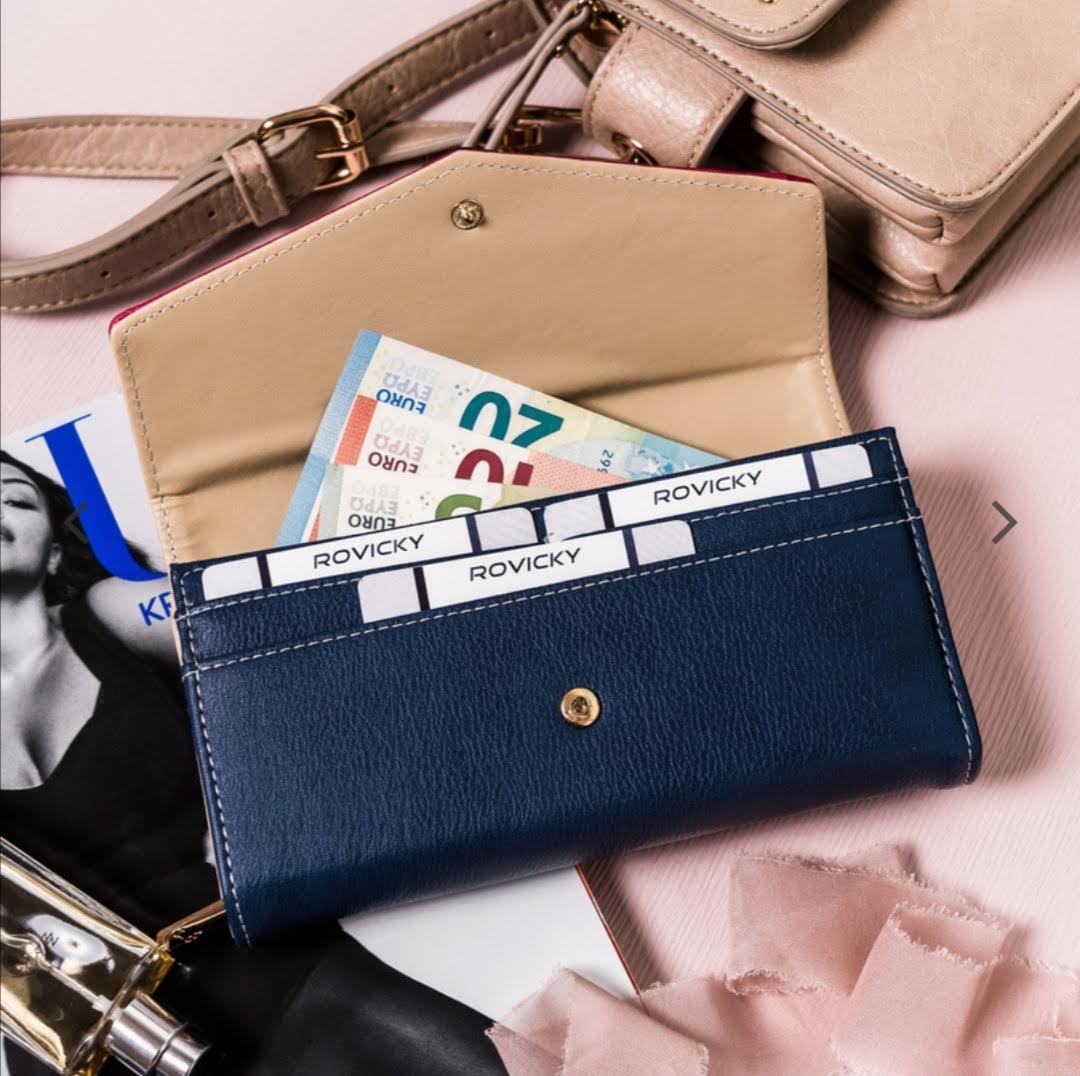 Prostorná dámská peněženka Lulu Castagnette modrá