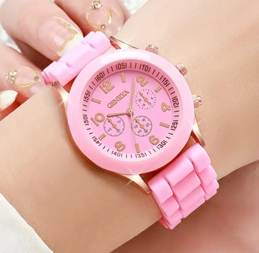 Módní hodinky ve třech barevných variantách se silikonovým páskem 