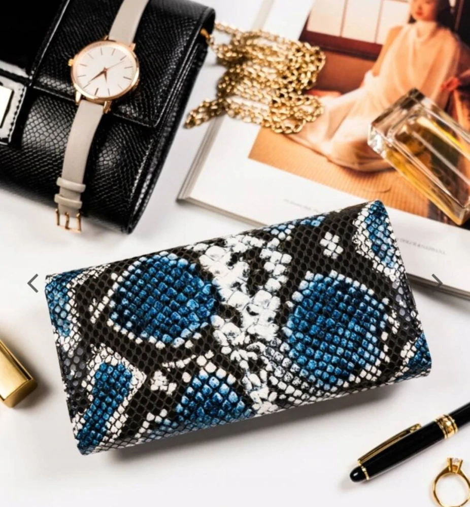 Prostorná dámská peněženka 4U Cavaldi hadí vzor modrá