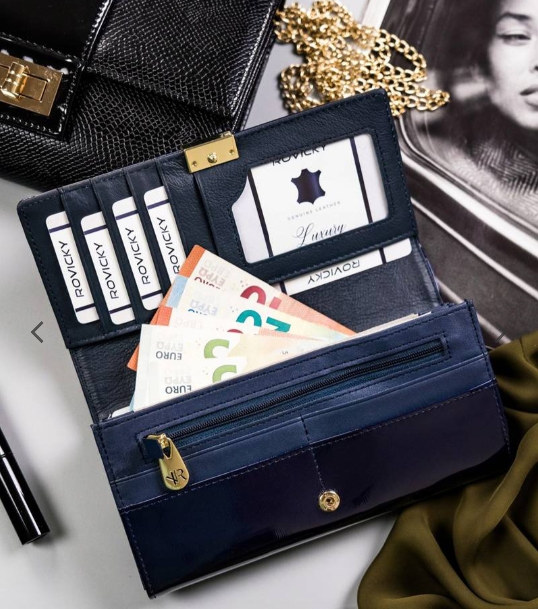 Velká dámská kožená lakovaná peněženka na patentku a zipy Rovicky modrá 