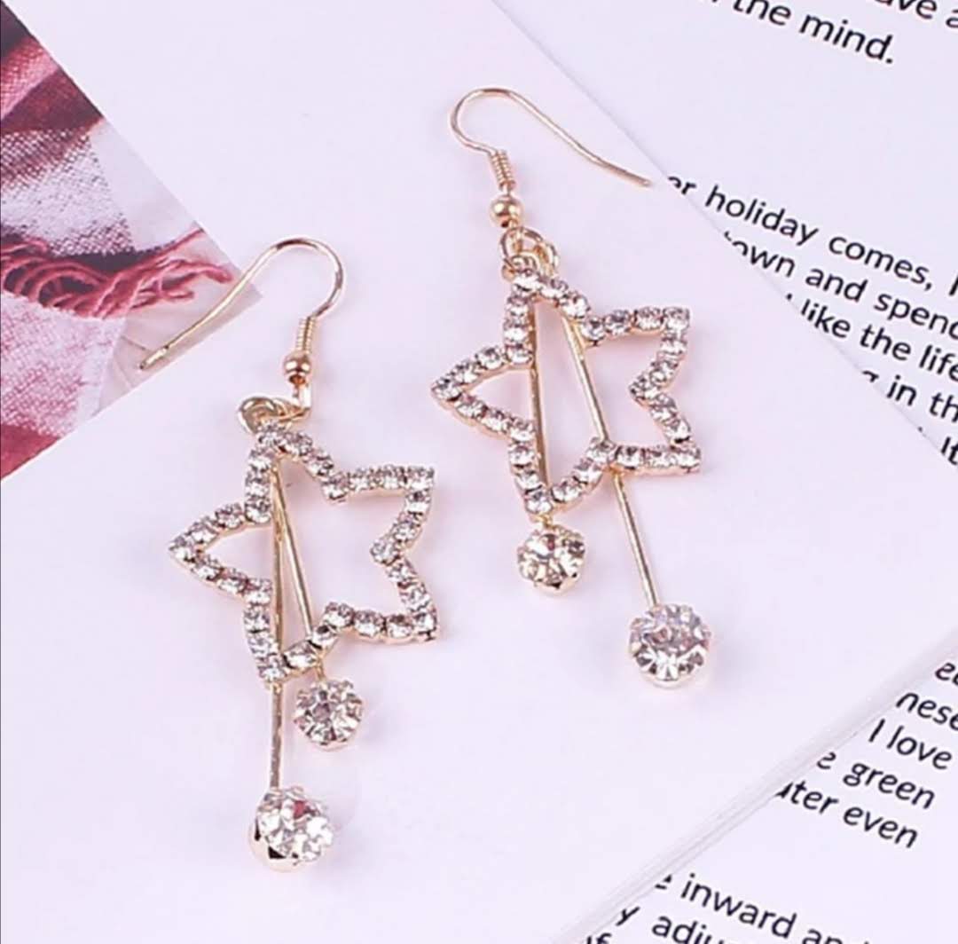 Dlouhé náušnice hvězdy 6,5 cm