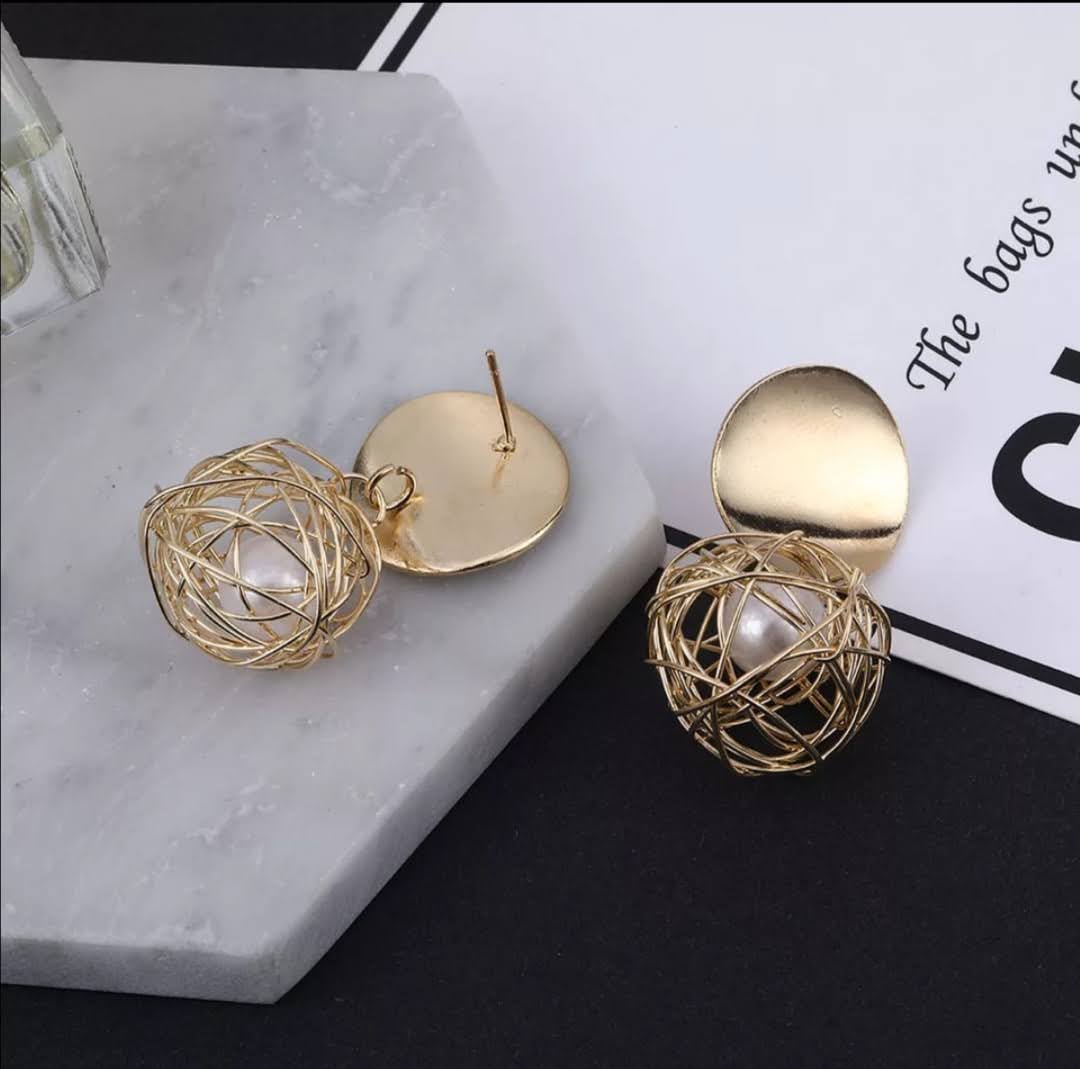 Módní dámské náušnice 