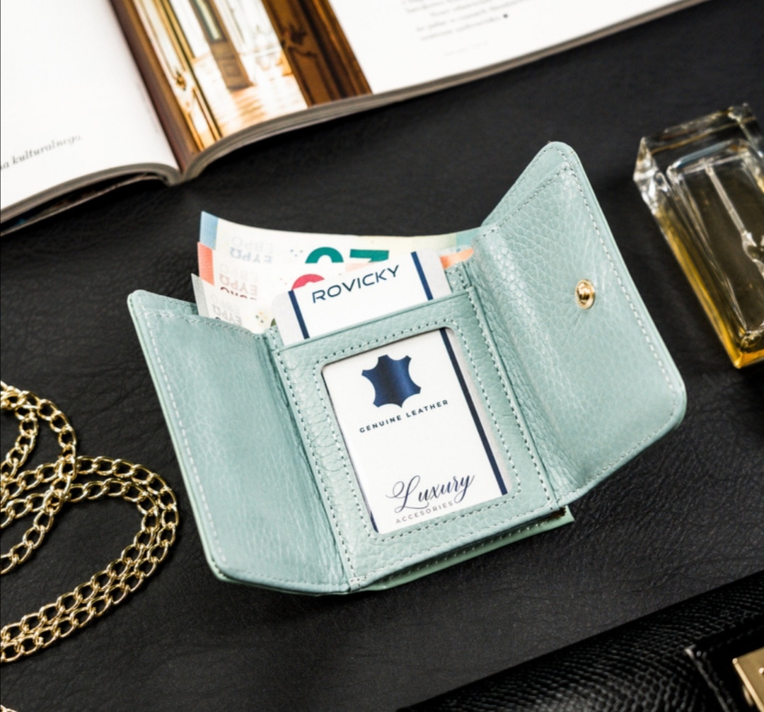 Malá dámská kožená lakovaná peněženka Lorenti Mint 
