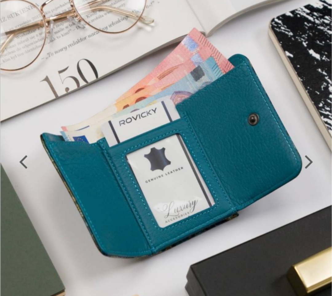 Malá dámská kožená lakovaná peněženka Lorenti peří 