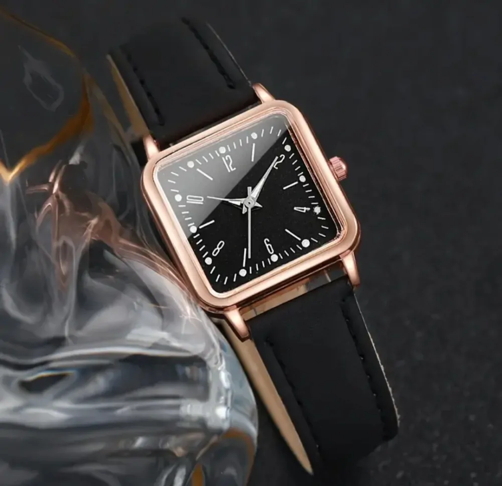 Jednoduché dámské hodinky s hranatým ciferníkemm