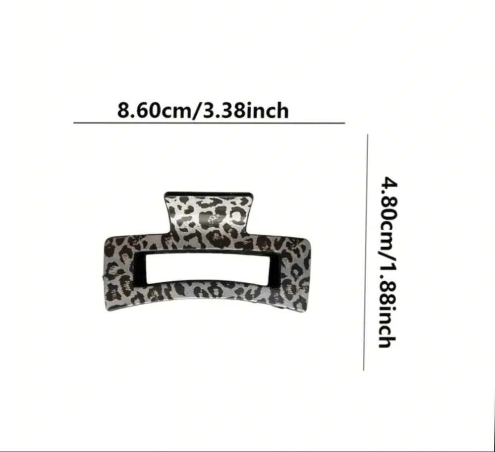 Sada elegantních skřipců s leopardím vzorem 