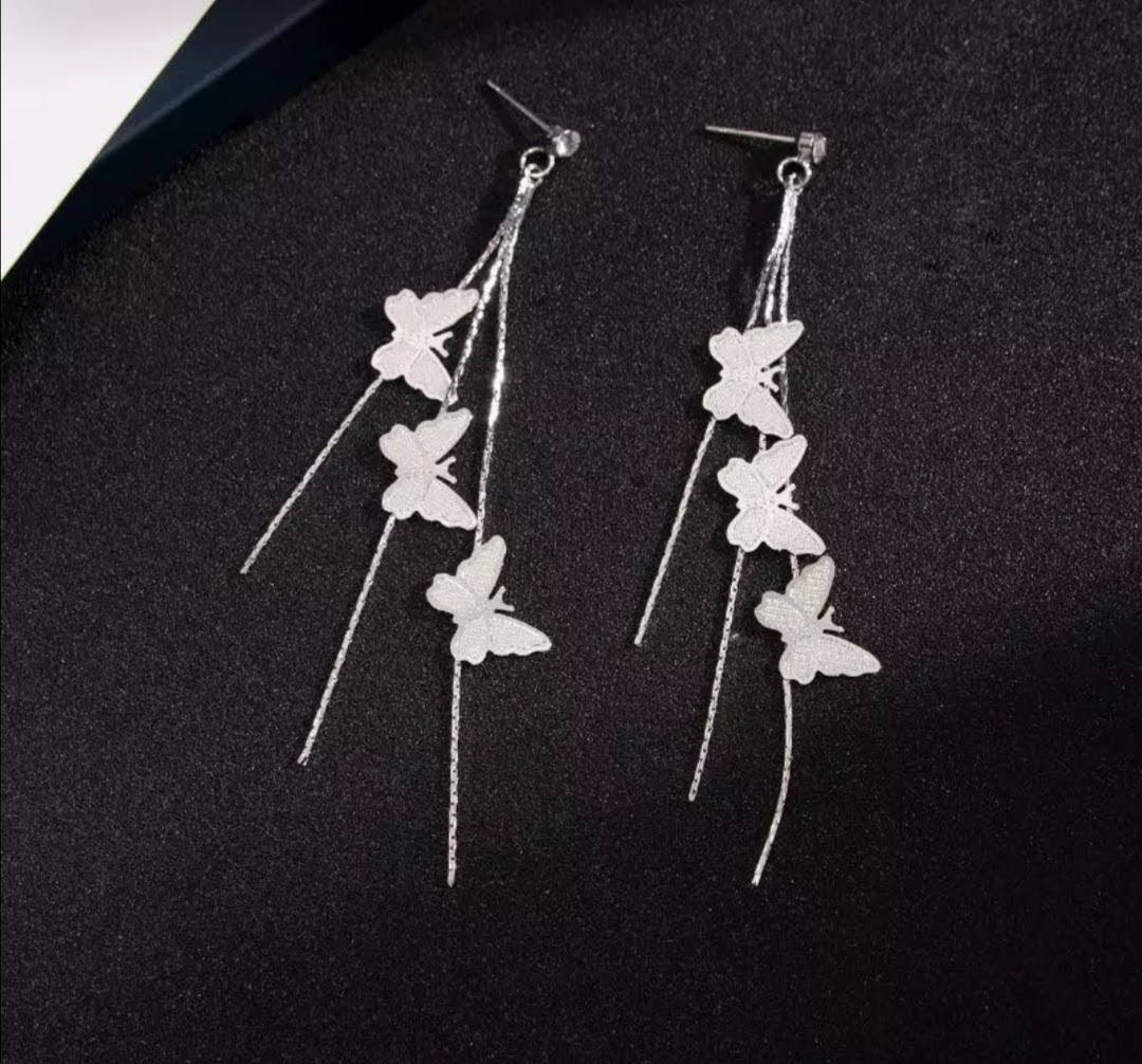 Krásné dlouhé náušnice s motýlky 8 cm