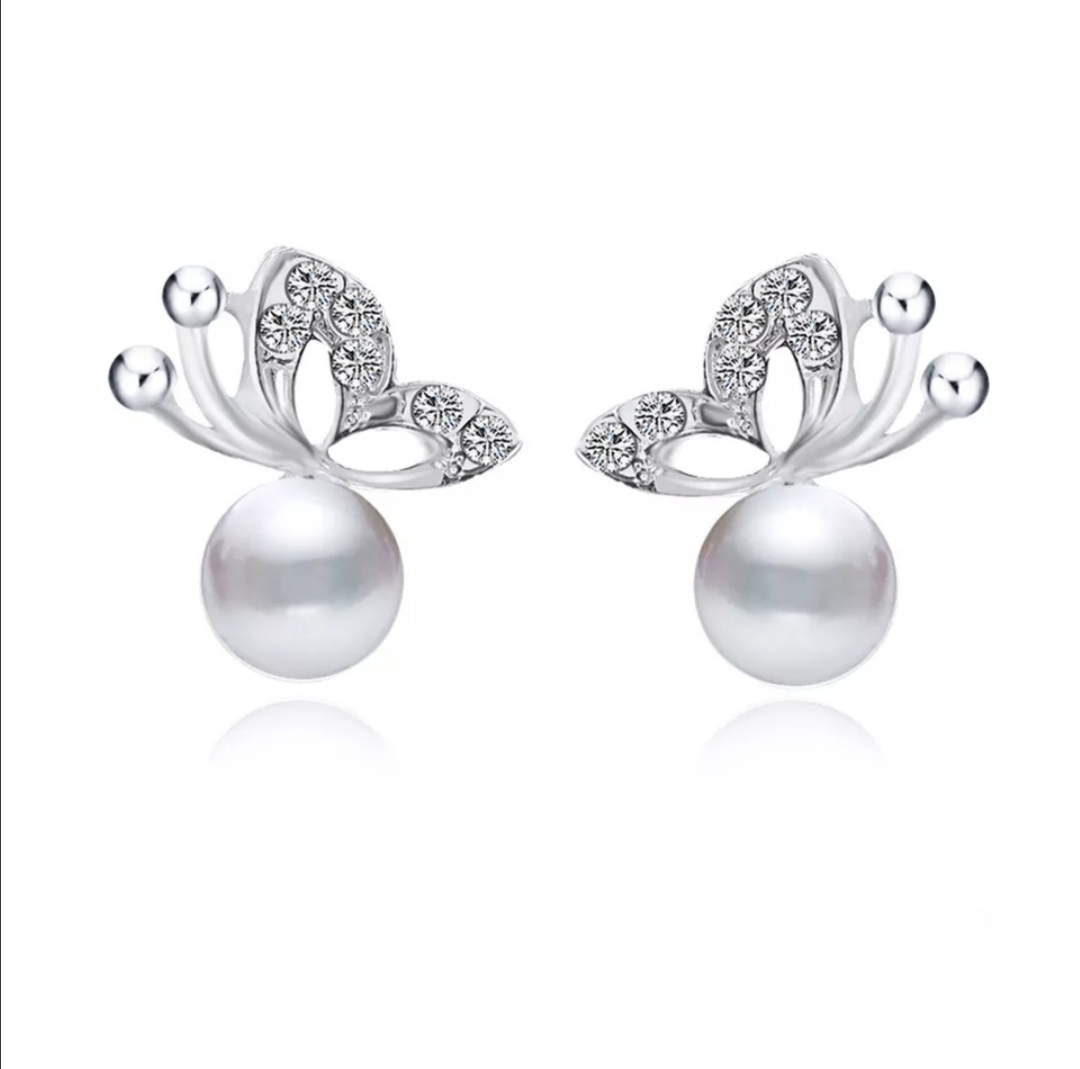 Jemná sada šperků s motýlky a perličkami 