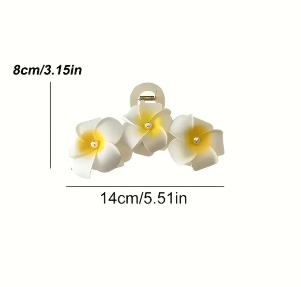 Romantický květinový skřipec Plumerie