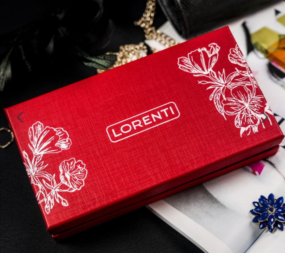 Velká dámská kožená lakovaná peněženka Lorenti peří 