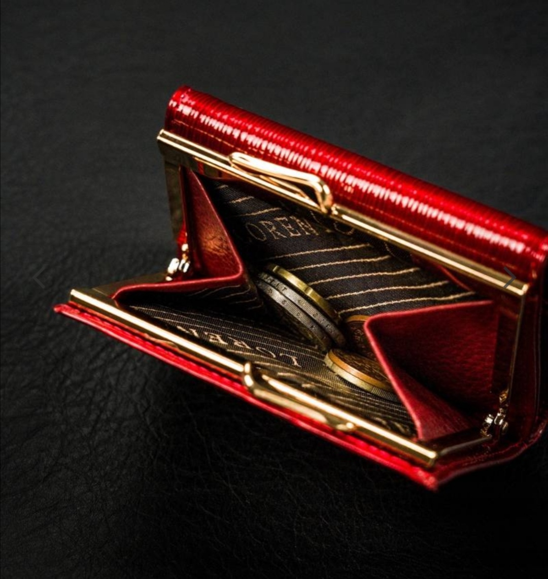 Malá dámská kožená lakovaná peněženka Lorenti červená 