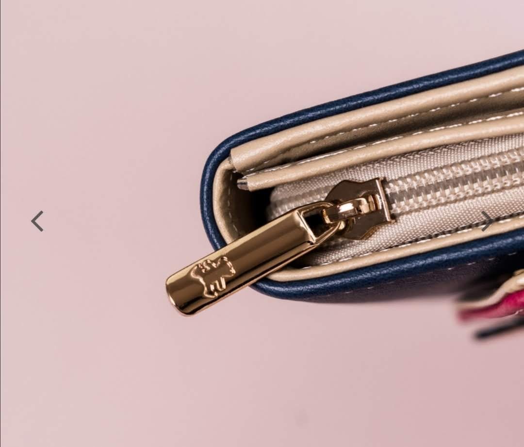 Prostorná dámská peněženka Lulu Castagnette modrá