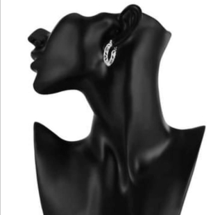 Stříbrné elegantní náušnice 3x2 cm