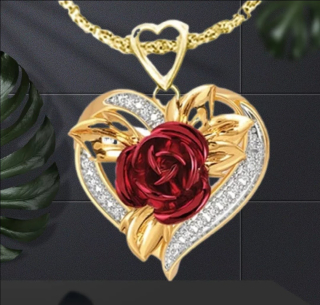 Řetízek s přívěskem srdce s růží vykládaný krystaly
