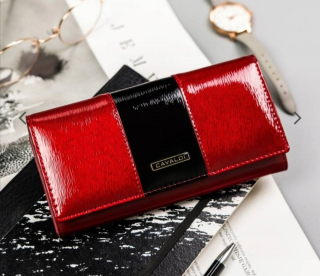 Klasická dámská kožená lakovaná peněženka Cavaldi 