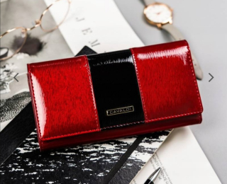 Prostorná dámská kožená lakovaná peněženka Cavaldi 