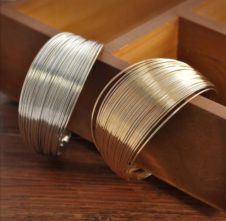 Vícevrstvý náramek na ruku pro ženy