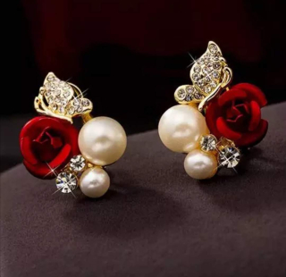 Náušnice s růží a perličkami
